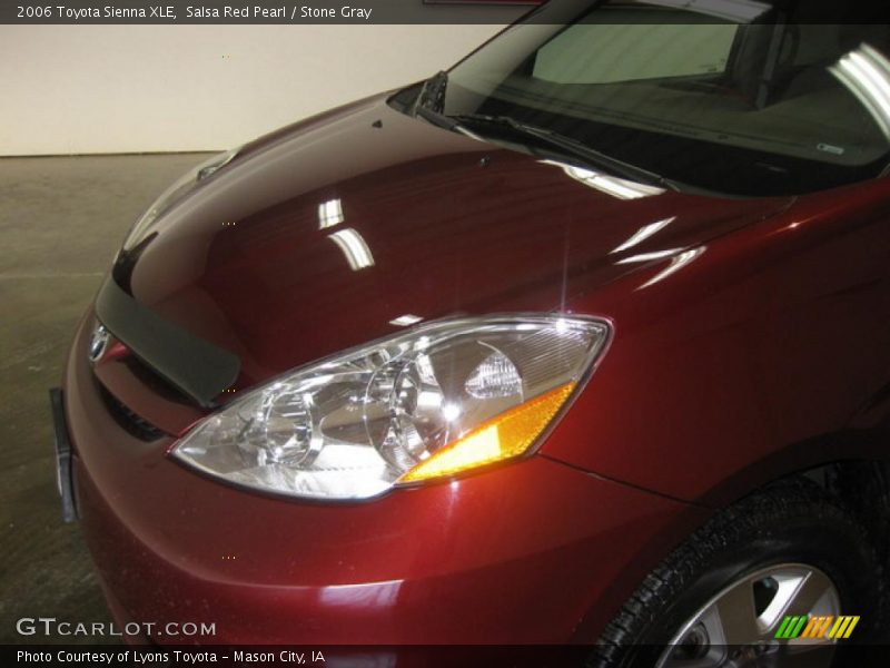 Salsa Red Pearl / Stone Gray 2006 Toyota Sienna XLE