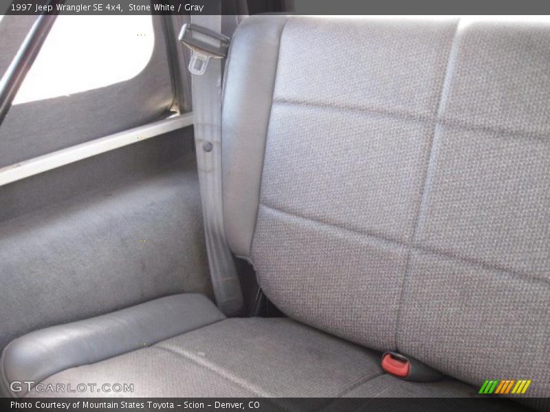 Stone White / Gray 1997 Jeep Wrangler SE 4x4