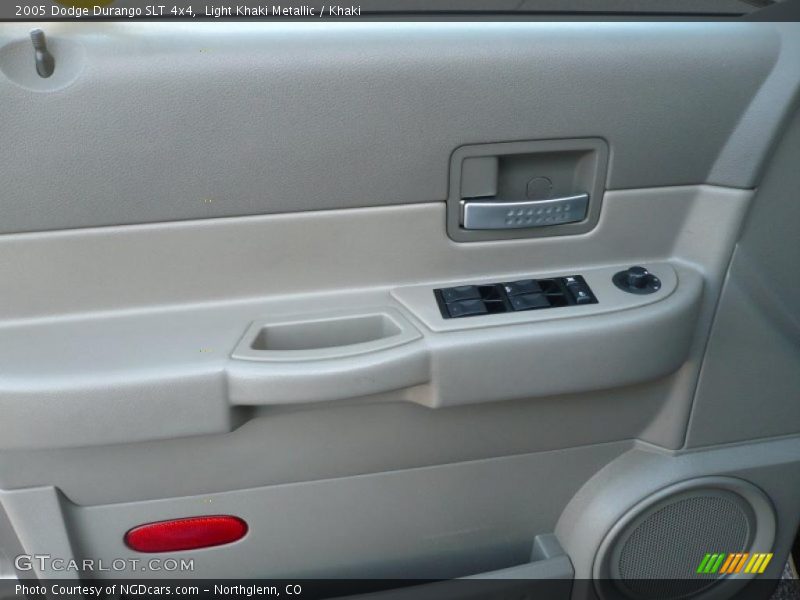Light Khaki Metallic / Khaki 2005 Dodge Durango SLT 4x4