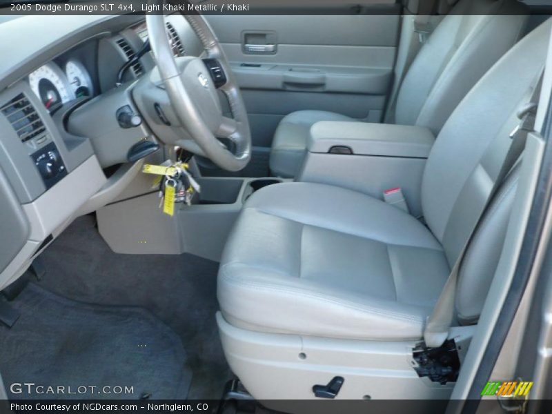 Light Khaki Metallic / Khaki 2005 Dodge Durango SLT 4x4