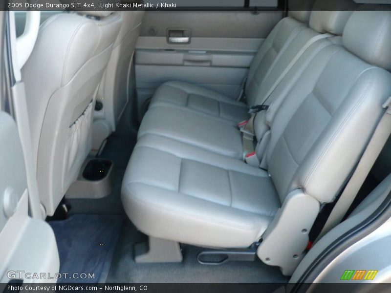 Light Khaki Metallic / Khaki 2005 Dodge Durango SLT 4x4