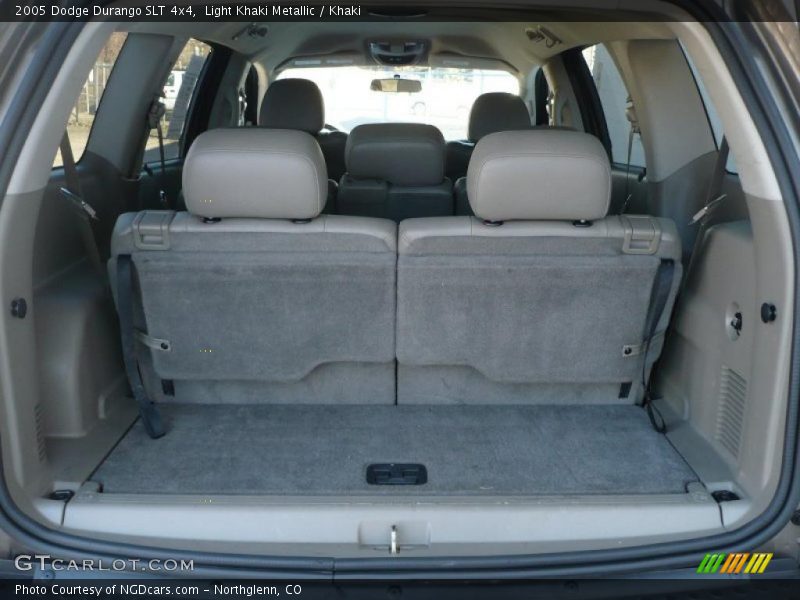 Light Khaki Metallic / Khaki 2005 Dodge Durango SLT 4x4