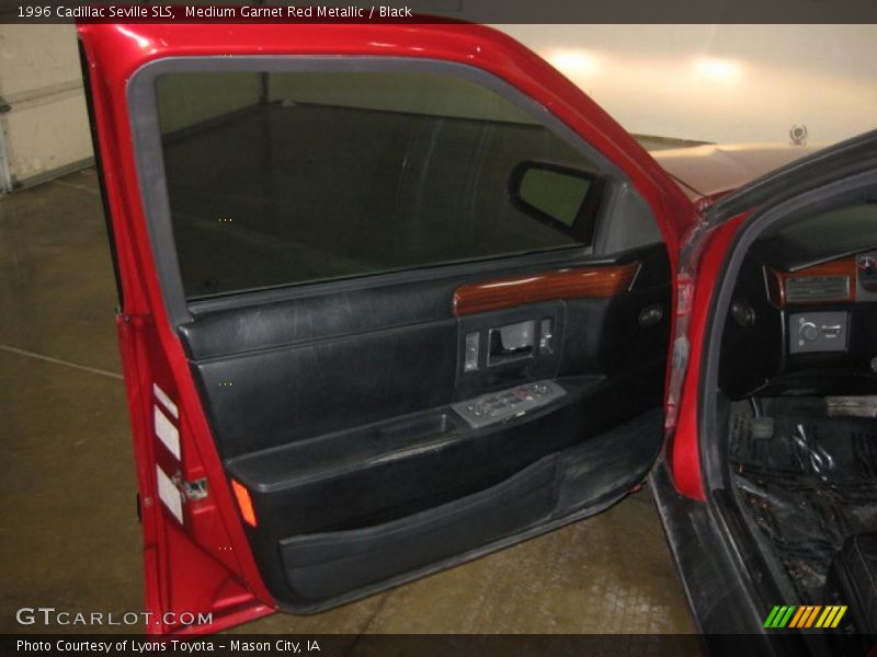 Medium Garnet Red Metallic / Black 1996 Cadillac Seville SLS