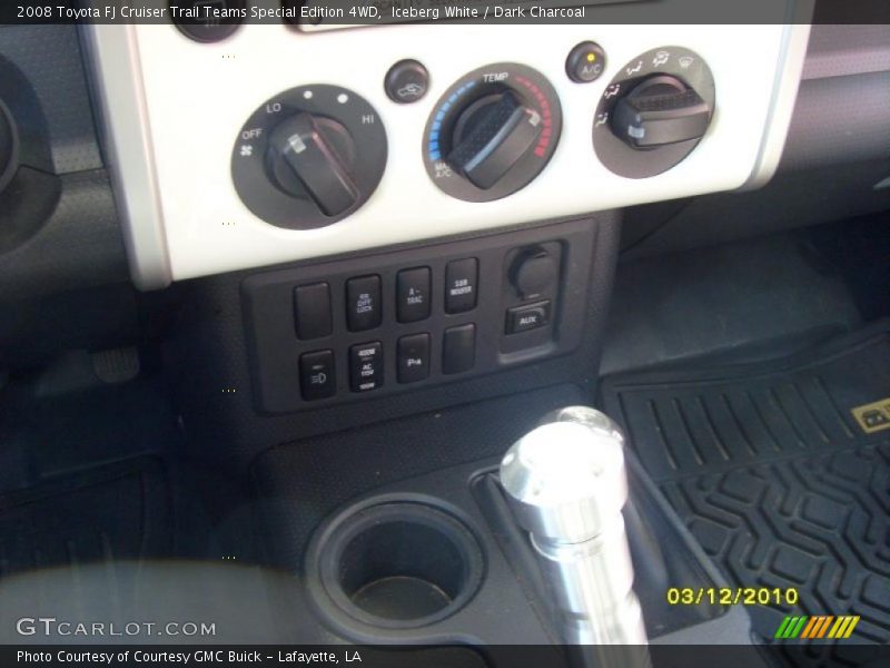 Iceberg White / Dark Charcoal 2008 Toyota FJ Cruiser Trail Teams Special Edition 4WD