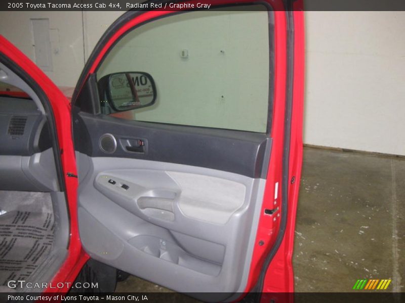 Radiant Red / Graphite Gray 2005 Toyota Tacoma Access Cab 4x4