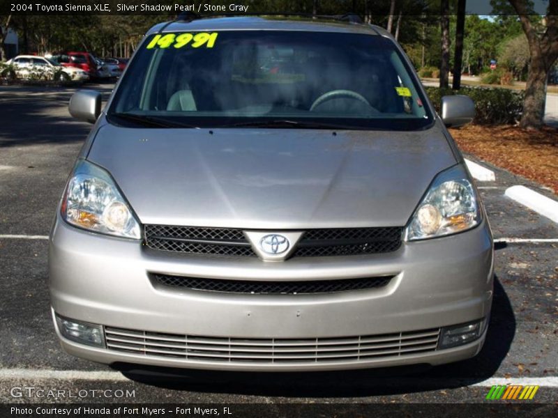 Silver Shadow Pearl / Stone Gray 2004 Toyota Sienna XLE