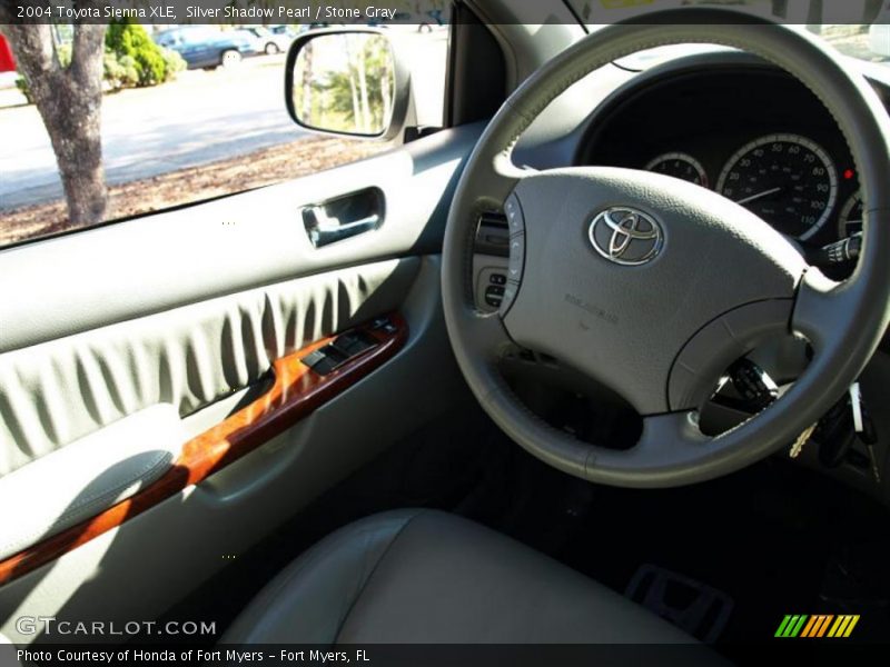 Silver Shadow Pearl / Stone Gray 2004 Toyota Sienna XLE