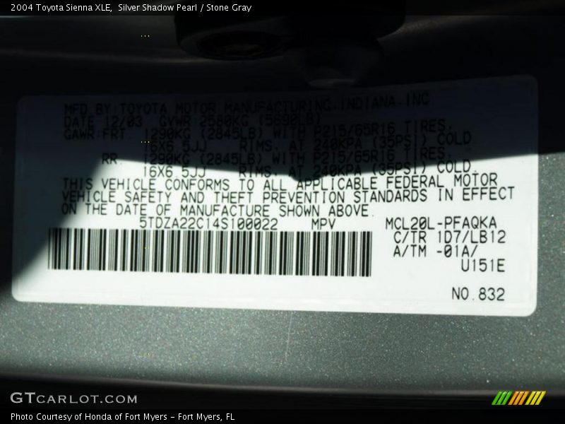 Silver Shadow Pearl / Stone Gray 2004 Toyota Sienna XLE
