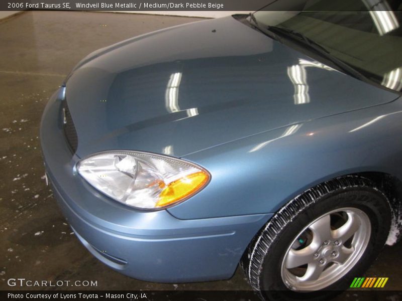 Windveil Blue Metallic / Medium/Dark Pebble Beige 2006 Ford Taurus SE