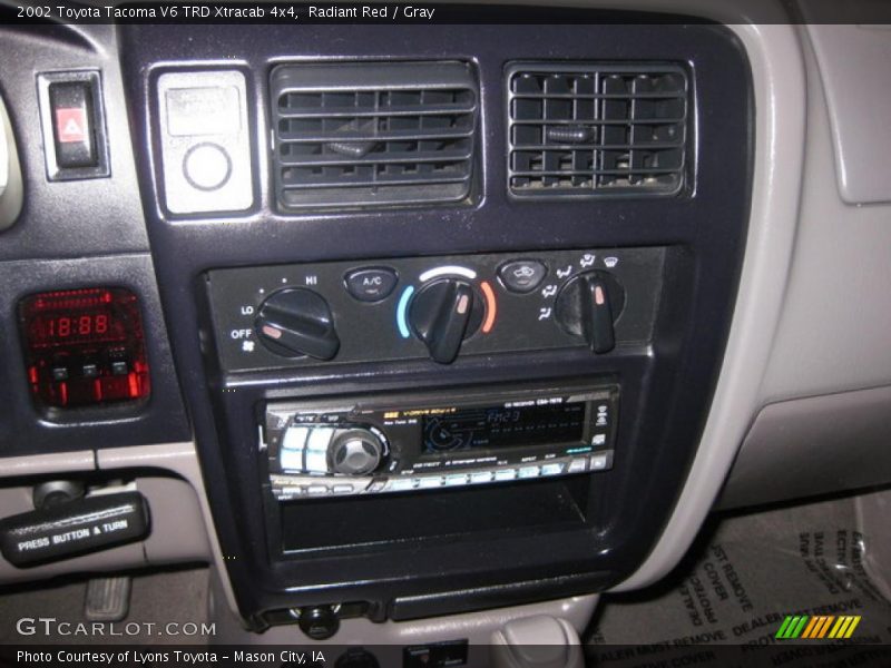 Radiant Red / Gray 2002 Toyota Tacoma V6 TRD Xtracab 4x4