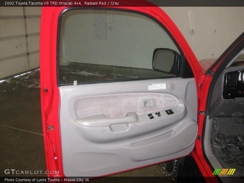 Radiant Red / Gray 2002 Toyota Tacoma V6 TRD Xtracab 4x4