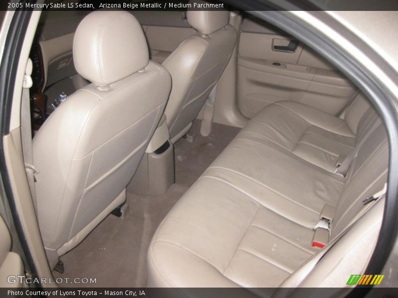 Arizona Beige Metallic / Medium Parchment 2005 Mercury Sable LS Sedan