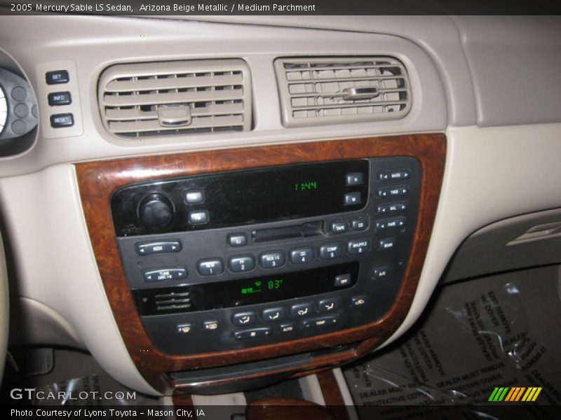Arizona Beige Metallic / Medium Parchment 2005 Mercury Sable LS Sedan