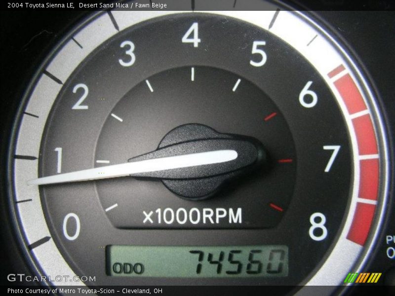 Desert Sand Mica / Fawn Beige 2004 Toyota Sienna LE
