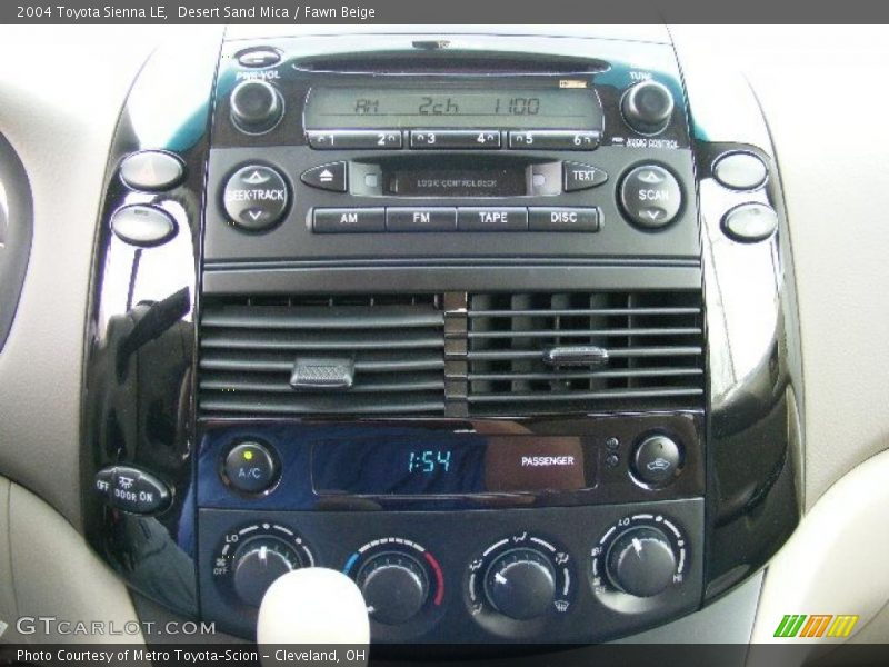 Desert Sand Mica / Fawn Beige 2004 Toyota Sienna LE
