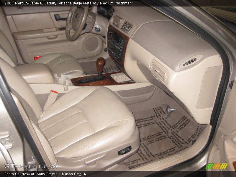 Arizona Beige Metallic / Medium Parchment 2005 Mercury Sable LS Sedan