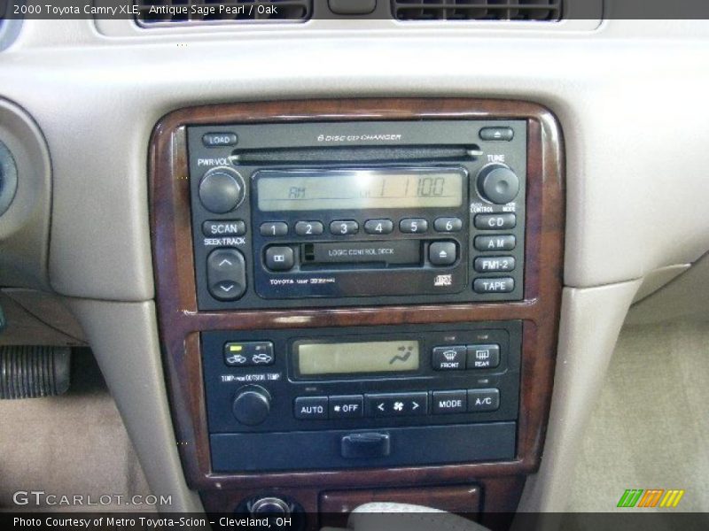 Antique Sage Pearl / Oak 2000 Toyota Camry XLE