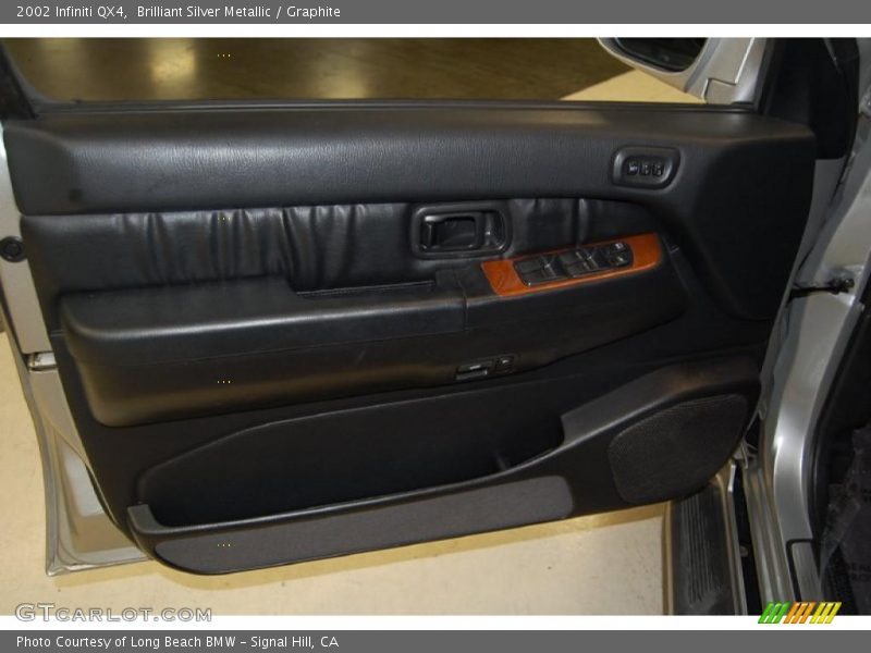 Brilliant Silver Metallic / Graphite 2002 Infiniti QX4