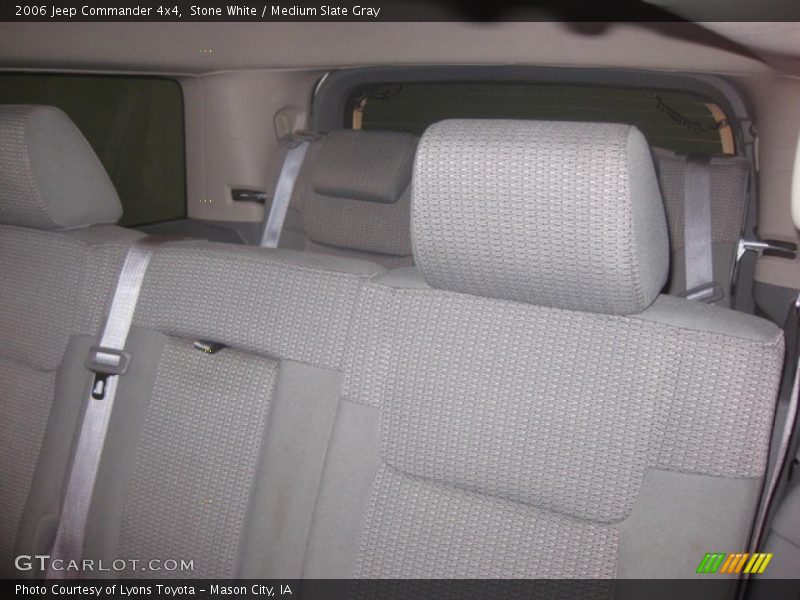 Stone White / Medium Slate Gray 2006 Jeep Commander 4x4