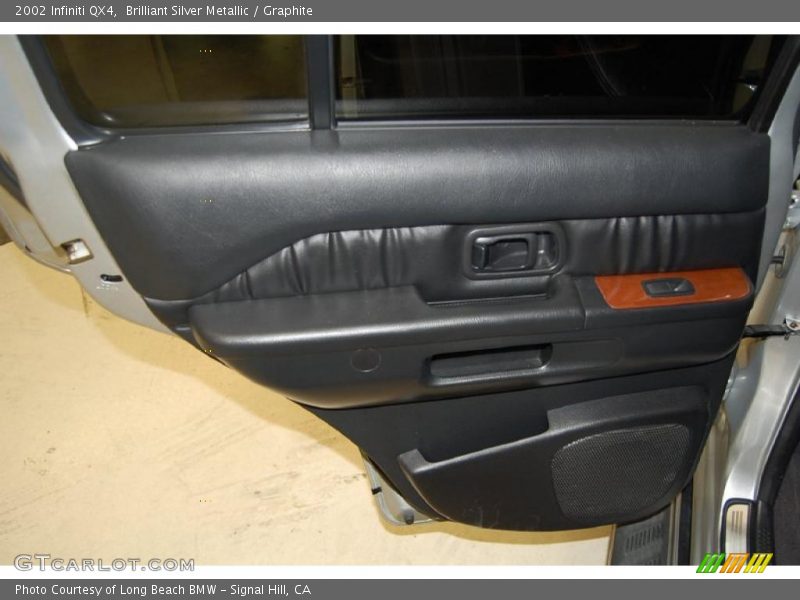 Brilliant Silver Metallic / Graphite 2002 Infiniti QX4