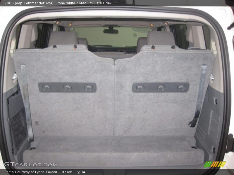Stone White / Medium Slate Gray 2006 Jeep Commander 4x4