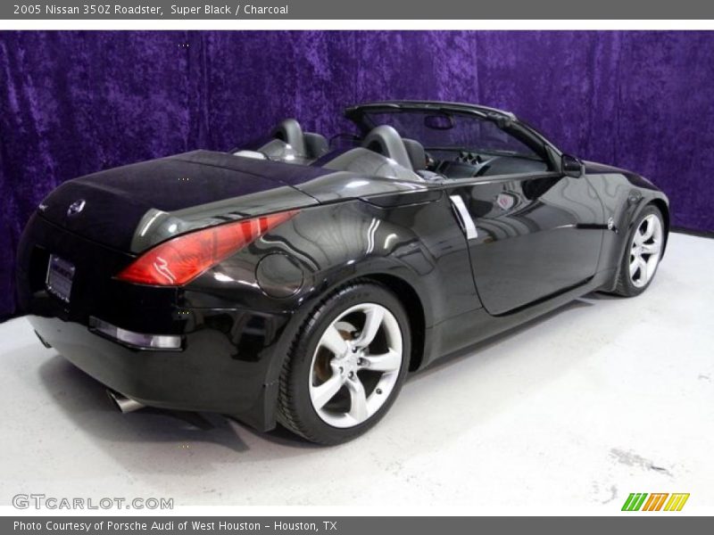 Super Black / Charcoal 2005 Nissan 350Z Roadster