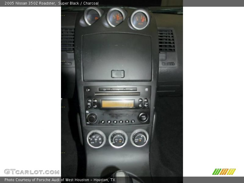 Super Black / Charcoal 2005 Nissan 350Z Roadster