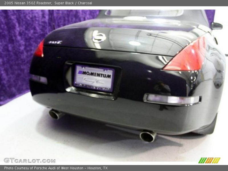Super Black / Charcoal 2005 Nissan 350Z Roadster