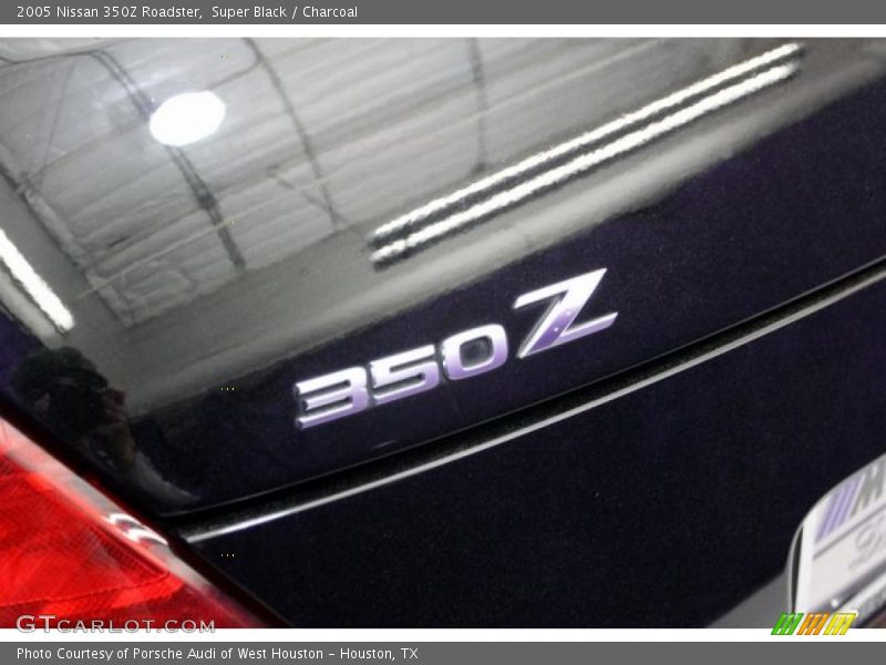 Super Black / Charcoal 2005 Nissan 350Z Roadster