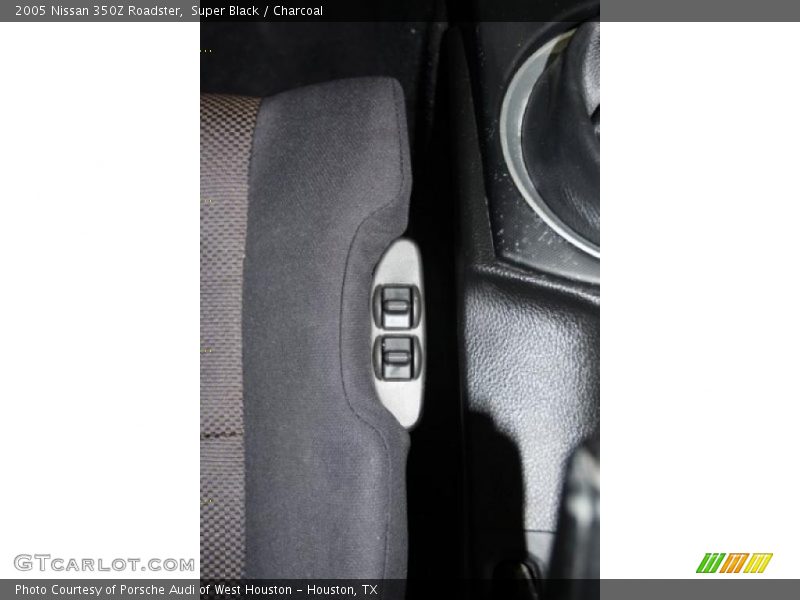 Super Black / Charcoal 2005 Nissan 350Z Roadster