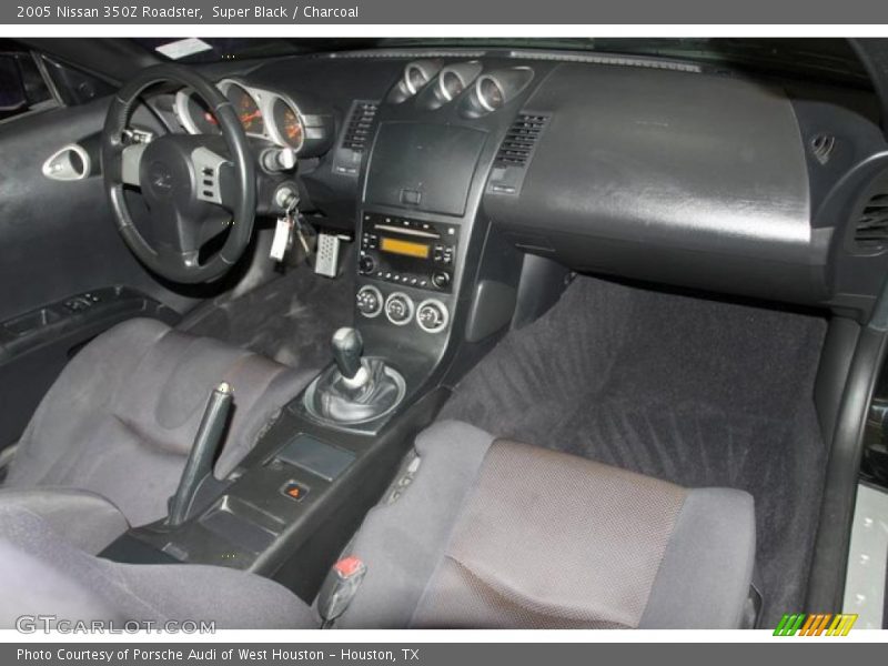 Super Black / Charcoal 2005 Nissan 350Z Roadster