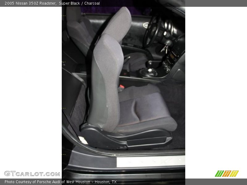 Super Black / Charcoal 2005 Nissan 350Z Roadster