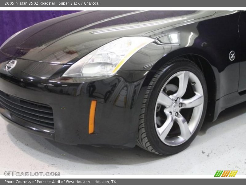 Super Black / Charcoal 2005 Nissan 350Z Roadster