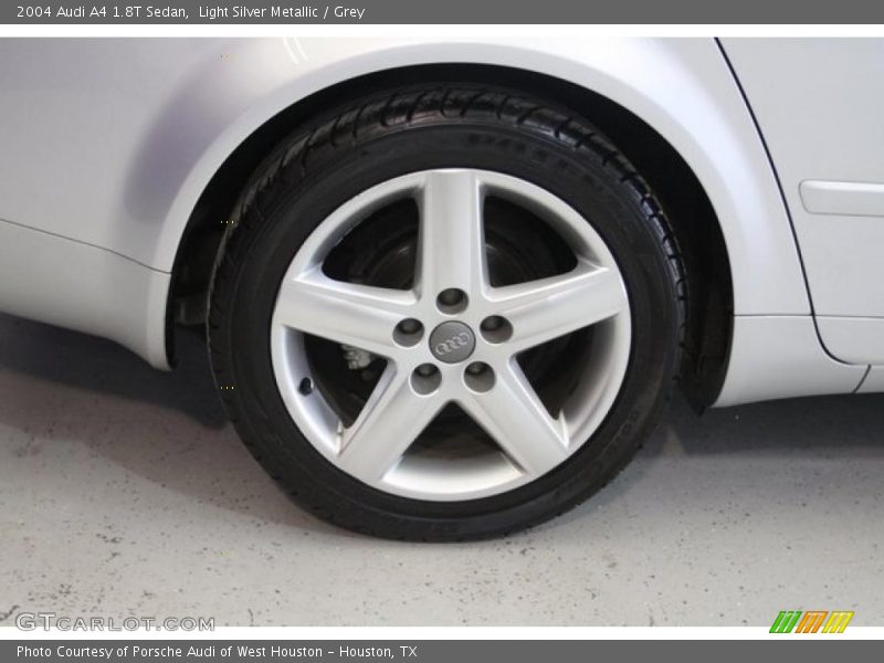 Light Silver Metallic / Grey 2004 Audi A4 1.8T Sedan