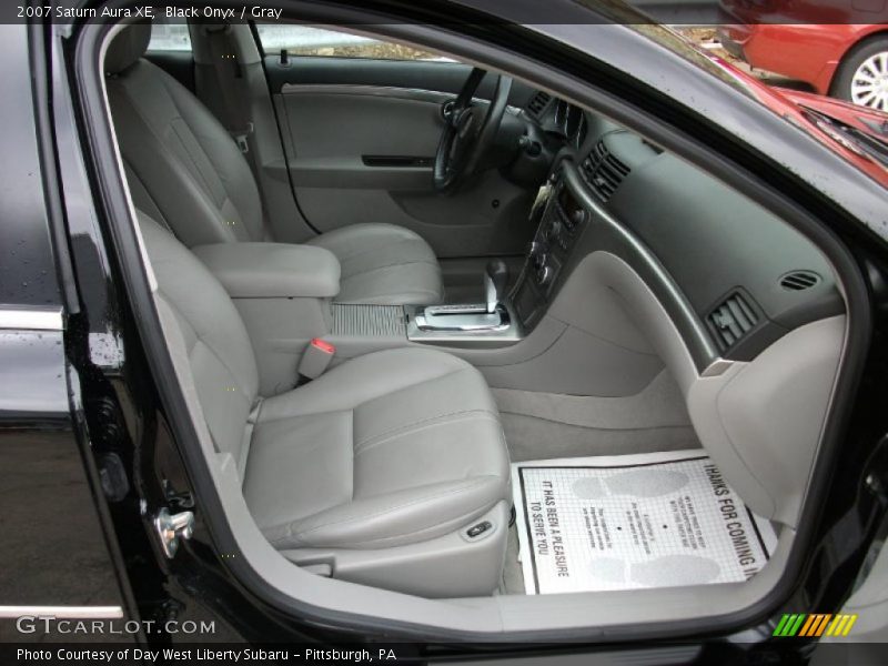 Black Onyx / Gray 2007 Saturn Aura XE