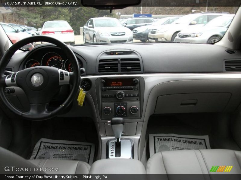 Black Onyx / Gray 2007 Saturn Aura XE