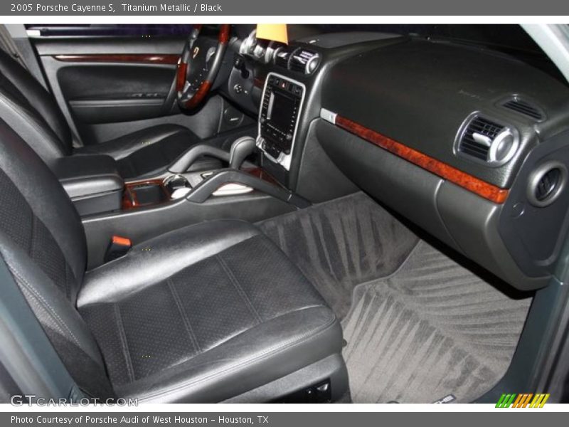 Titanium Metallic / Black 2005 Porsche Cayenne S
