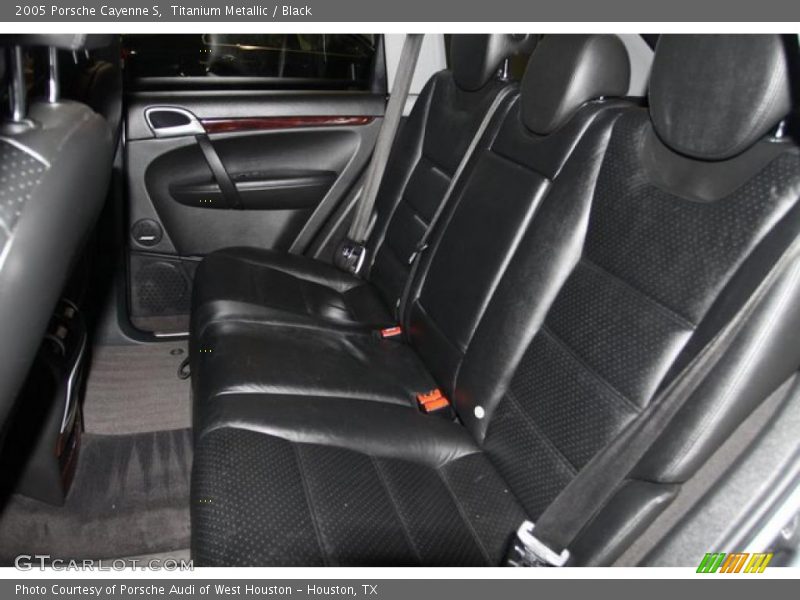 Titanium Metallic / Black 2005 Porsche Cayenne S