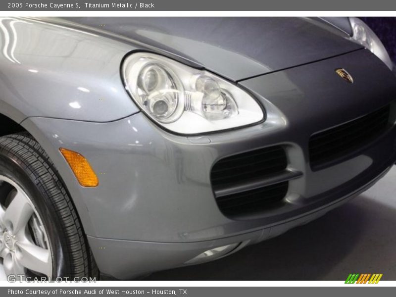 Titanium Metallic / Black 2005 Porsche Cayenne S