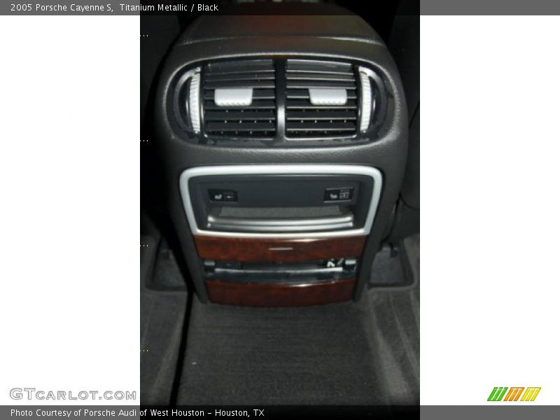 Titanium Metallic / Black 2005 Porsche Cayenne S