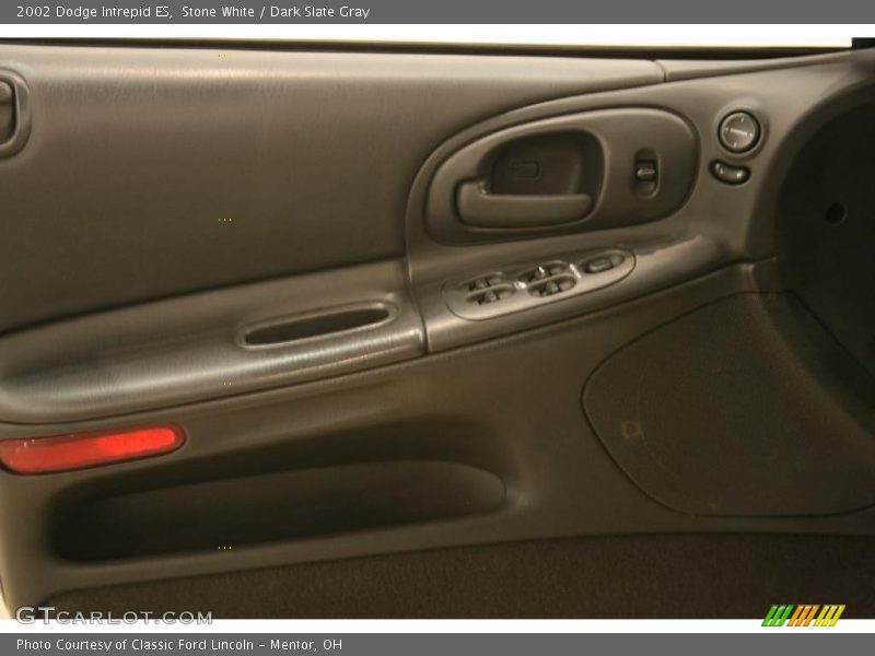 Stone White / Dark Slate Gray 2002 Dodge Intrepid ES