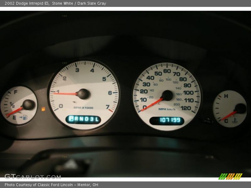 Stone White / Dark Slate Gray 2002 Dodge Intrepid ES