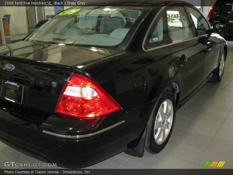 Black / Shale Grey 2006 Ford Five Hundred SE