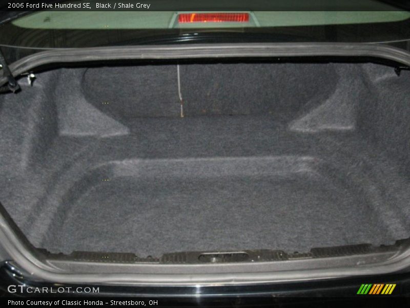 Black / Shale Grey 2006 Ford Five Hundred SE