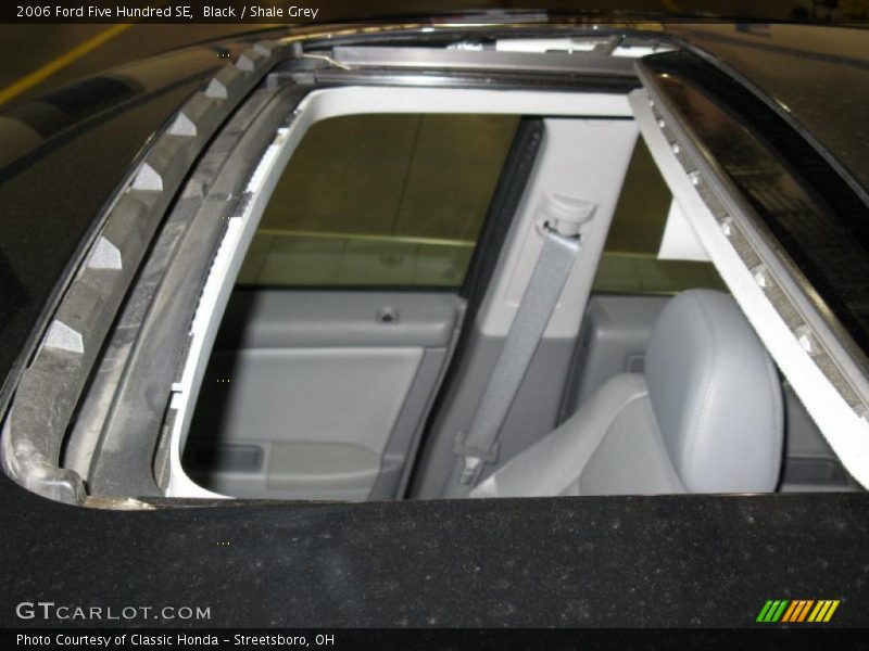 Black / Shale Grey 2006 Ford Five Hundred SE