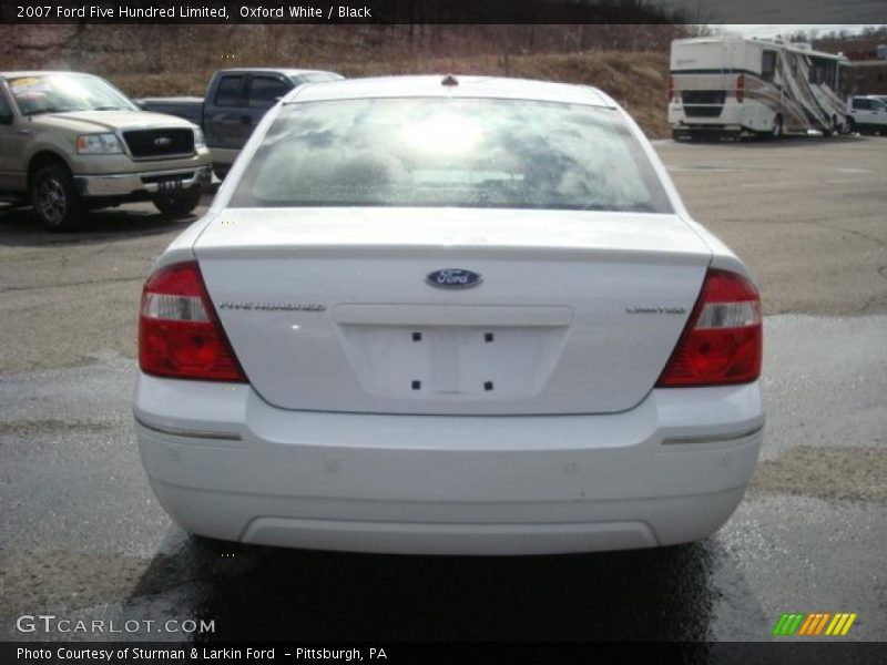 Oxford White / Black 2007 Ford Five Hundred Limited
