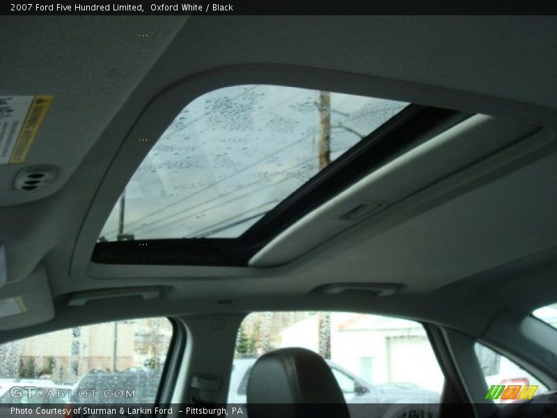 Oxford White / Black 2007 Ford Five Hundred Limited