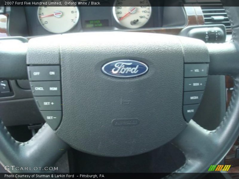 Oxford White / Black 2007 Ford Five Hundred Limited