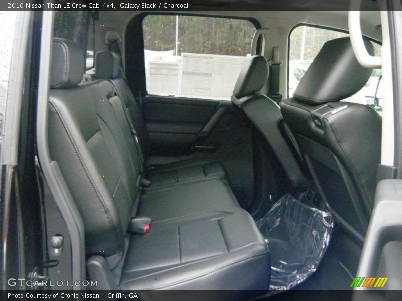 Galaxy Black / Charcoal 2010 Nissan Titan LE Crew Cab 4x4