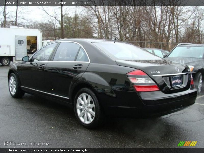 Black / Black 2007 Mercedes-Benz S 550 4Matic Sedan